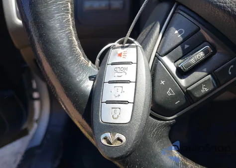 2015 Infiniti Q50 Premium z USA, uszkodzony, nr VIN JN1BV7AR4FM396826